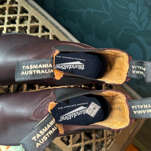 Women’s 6 1/2 UK = 9 1/2 US Blundstone Chelsea Boot - Stout Brown - Picture 3 of 6